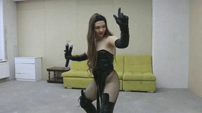 Lady in Black – Selena